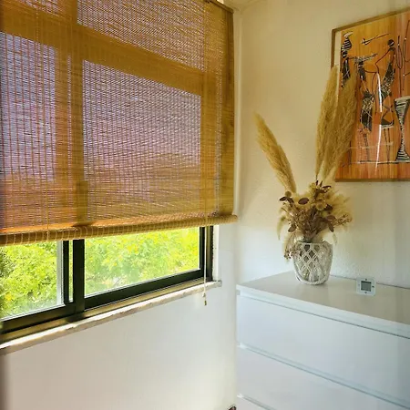 Appartement 1 Bedroom Seaview With Private Balcony, 5 Min From *