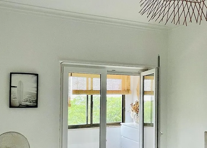 1 Bedroom Seaview With Private Balcony, 5 Min From